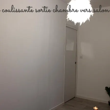 T2, Meuble Et Chaleureux; Tout Compris, Juste En Face De La Gare Appartement Lorient